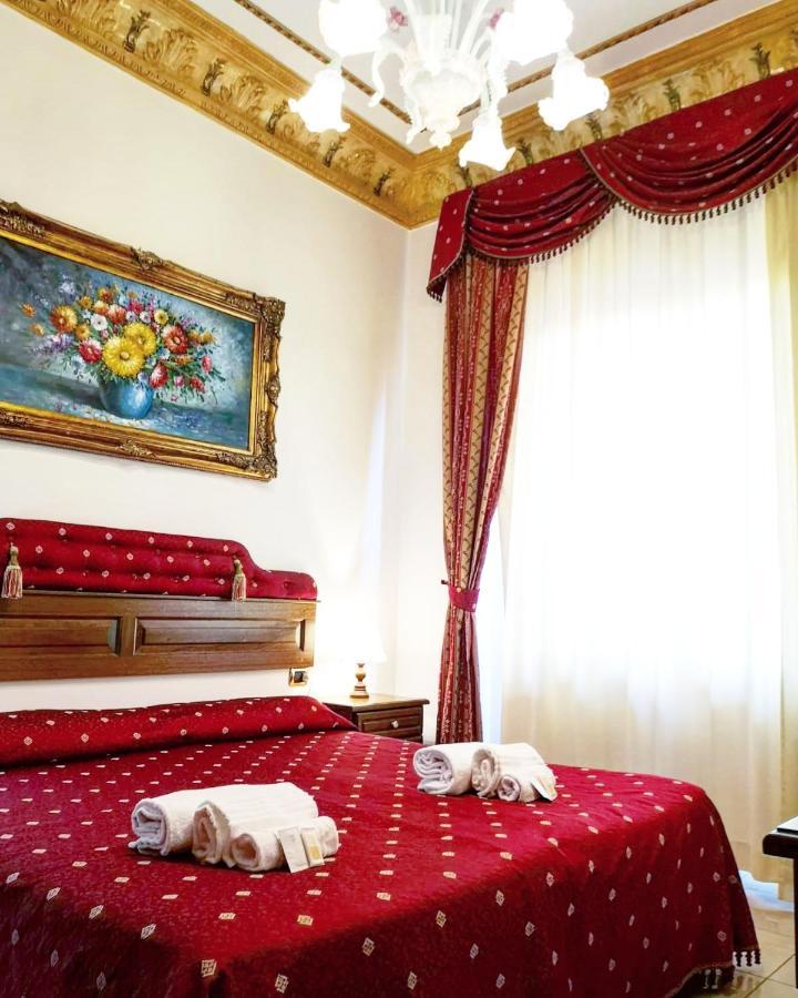 Euro Hotel Iglesias Ngoại thất bức ảnh
