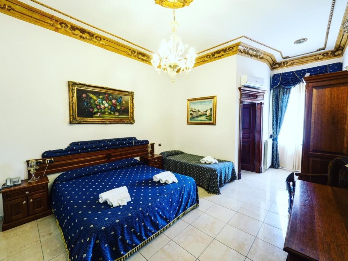 Euro Hotel Iglesias Ngoại thất bức ảnh