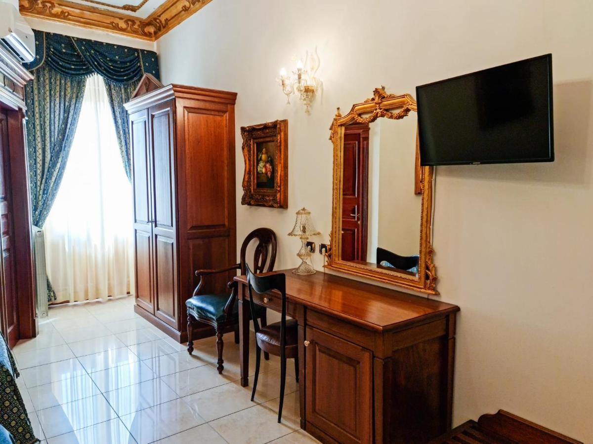 Euro Hotel Iglesias Ngoại thất bức ảnh