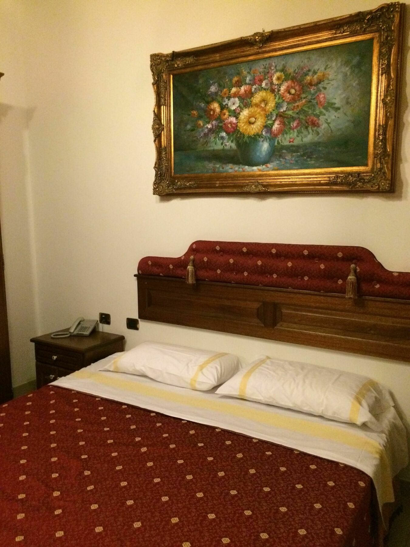 Euro Hotel Iglesias Ngoại thất bức ảnh
