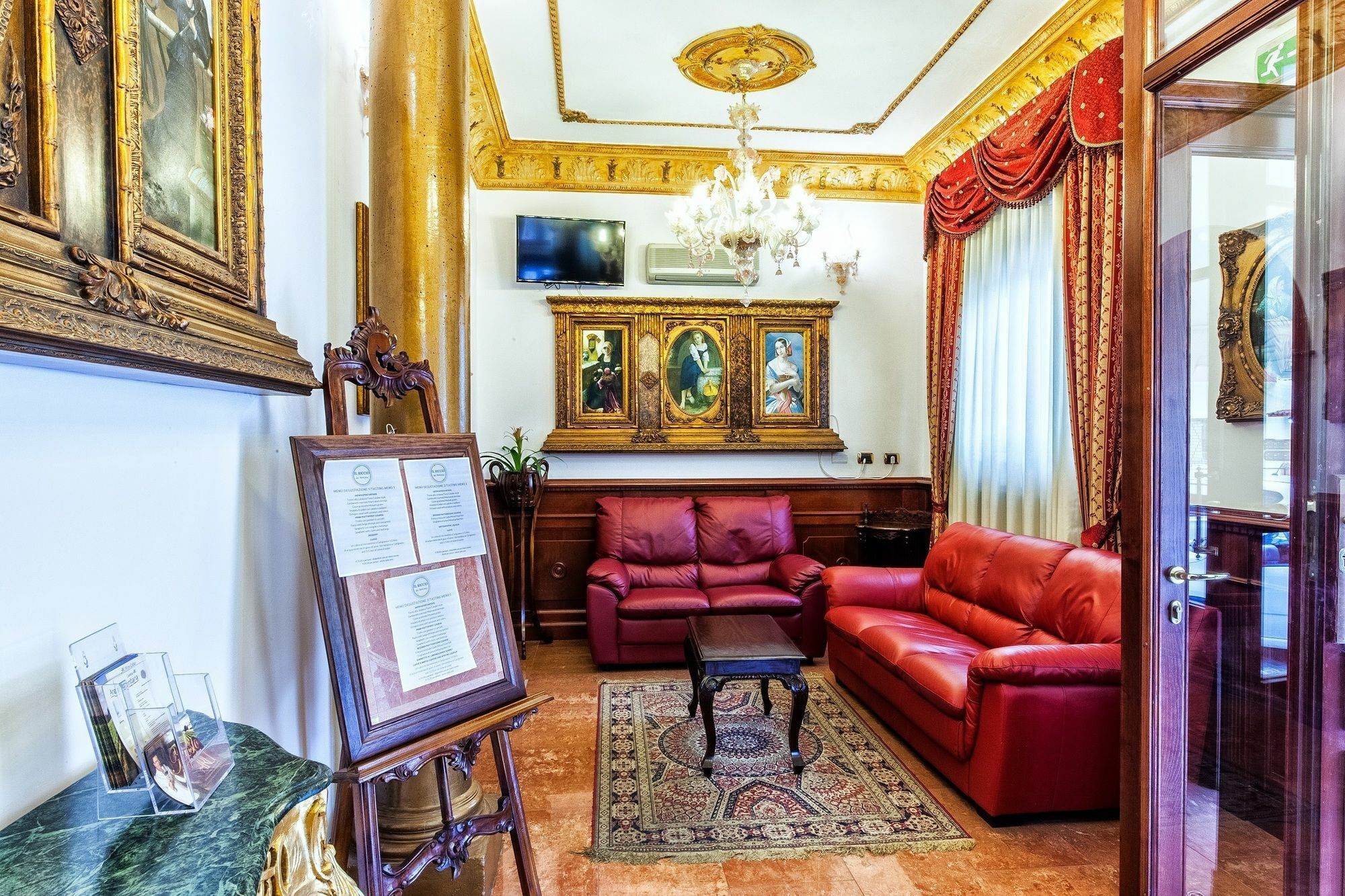 Euro Hotel Iglesias Ngoại thất bức ảnh