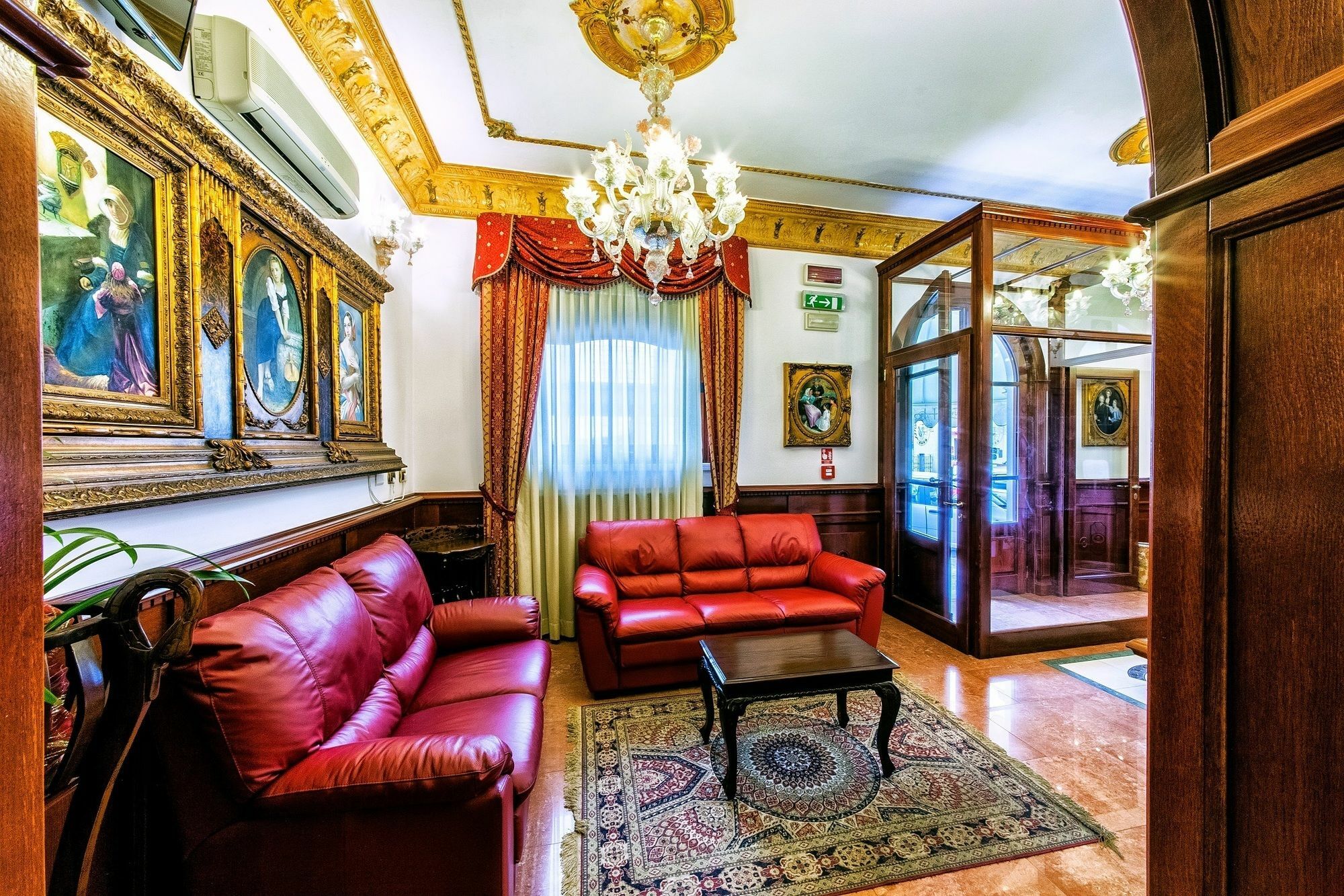 Euro Hotel Iglesias Ngoại thất bức ảnh
