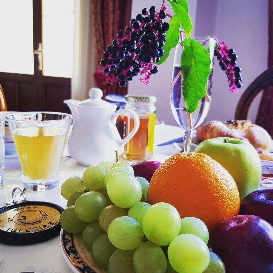 Euro Hotel Iglesias Ngoại thất bức ảnh