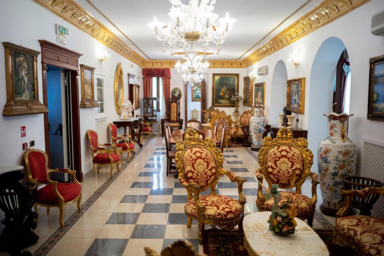 Euro Hotel Iglesias Ngoại thất bức ảnh